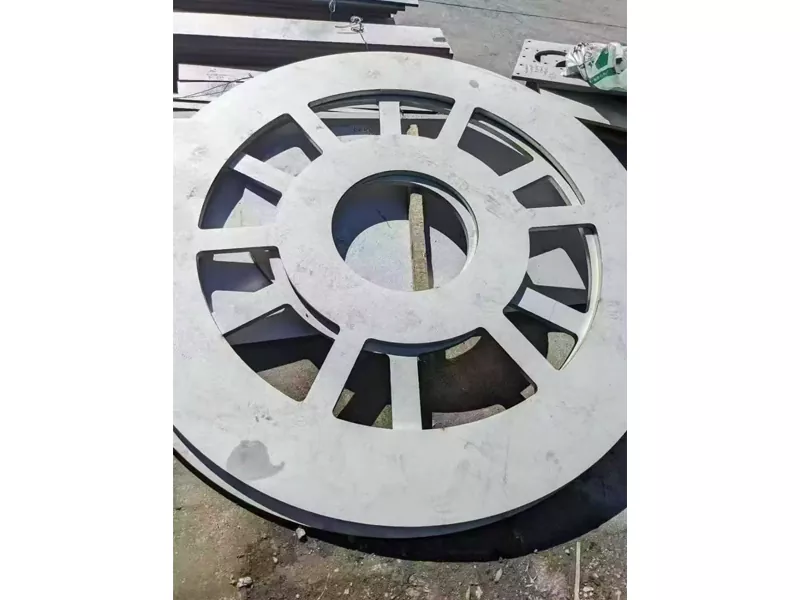 Découpe laser en acier allié